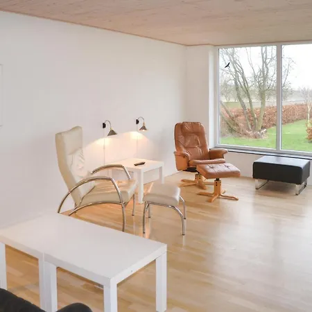 Three-bedroom In Tatil Evi *